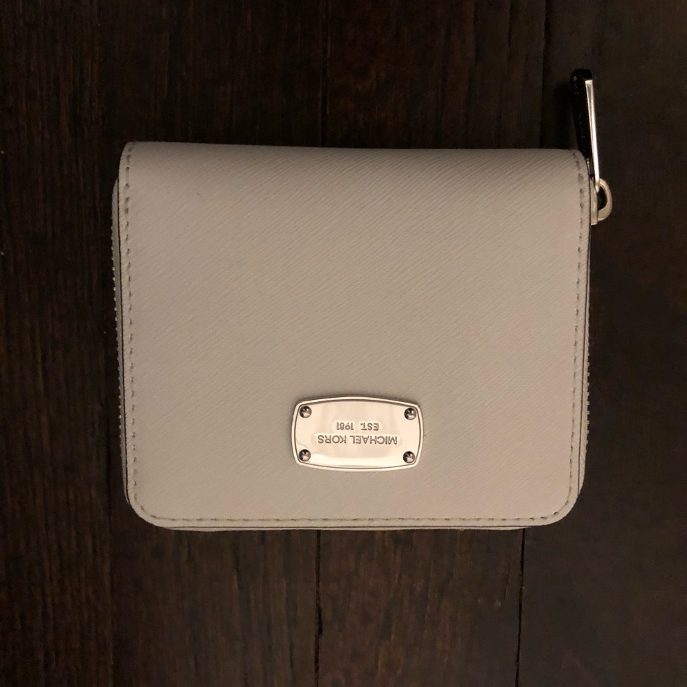 MK small white wallet